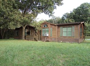 17405 Iris Rd, Neosho, MO 64850