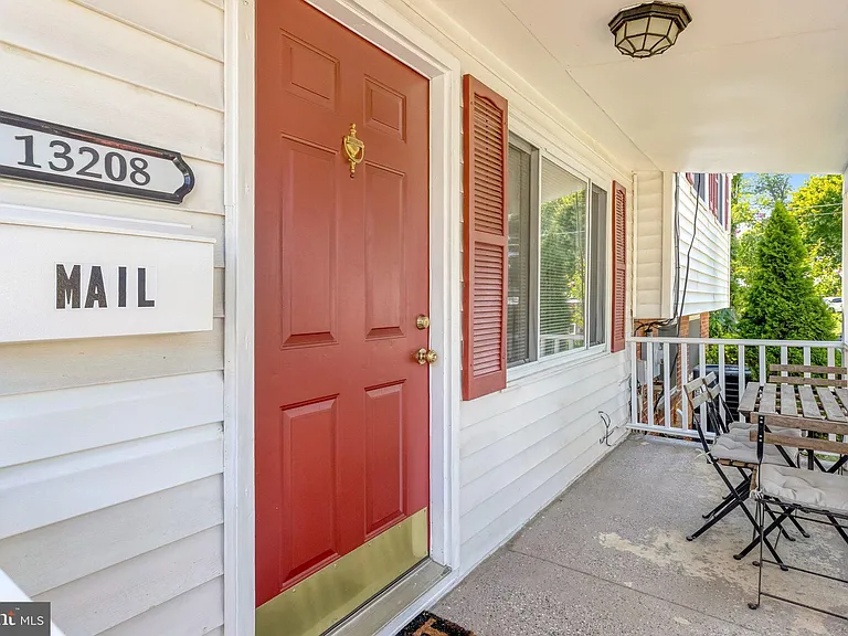 13208 Aldrin St — Photo 5