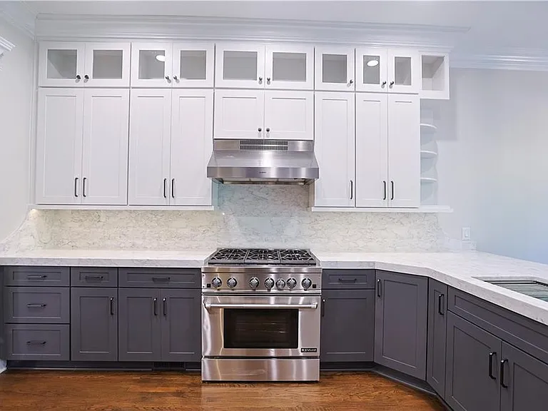 1294 Lenox Park Blvd — Photo 15