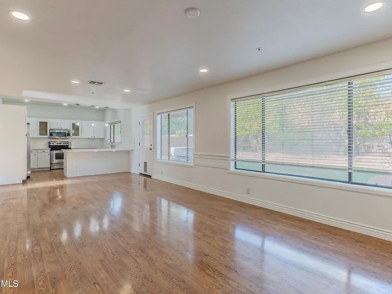 9032 E Karen Dr — Photo 10
