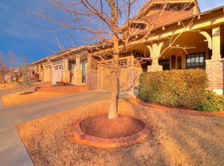 556 Outer Banks Way, Edmond, OK 73034