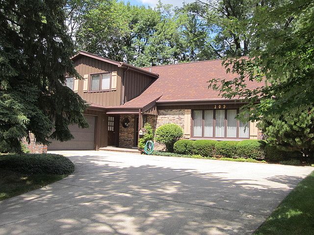 1st image of 109 York Ct