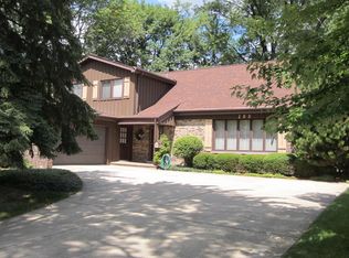 109 York Ct, Naperville, IL 60540