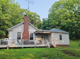 180 Rockfish Rd, Waynesboro, VA 22980
