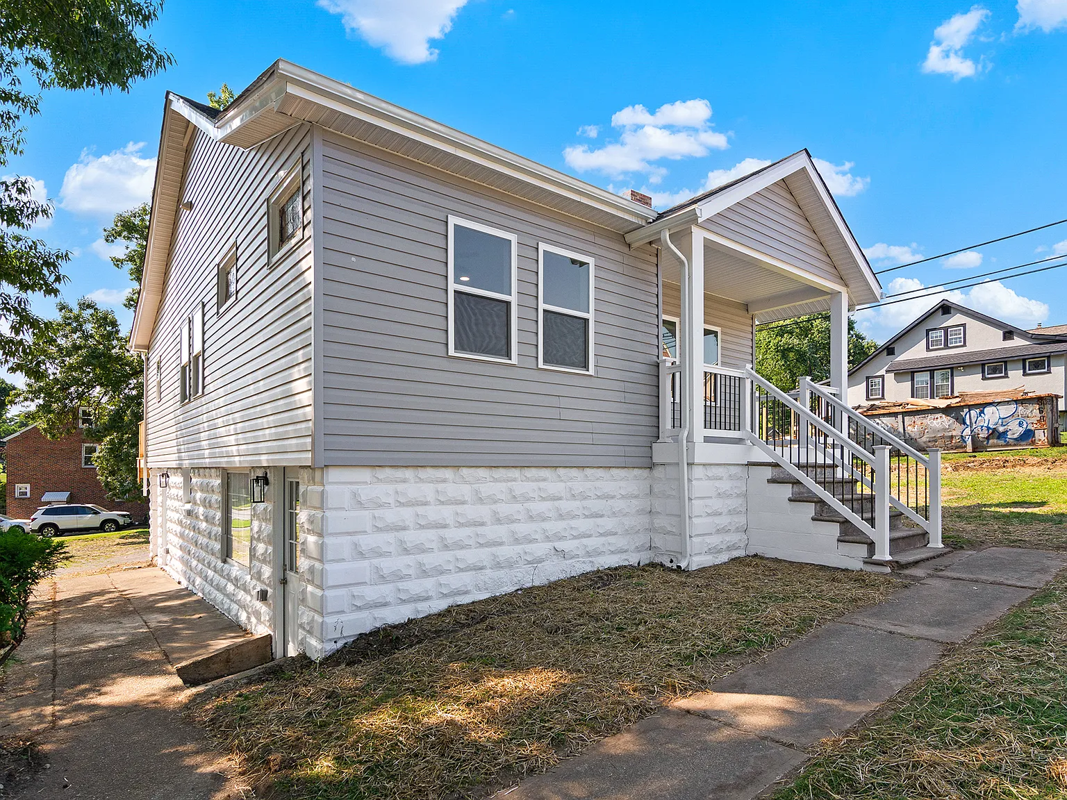 4 bed, 2470 sqft, $3,500 — Photo 1