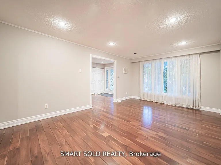 120 Abbeywood Trl — Photo 10