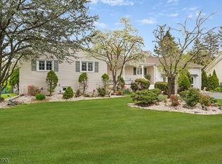 14 Glenroy Rd, Fairfield, NJ 07004