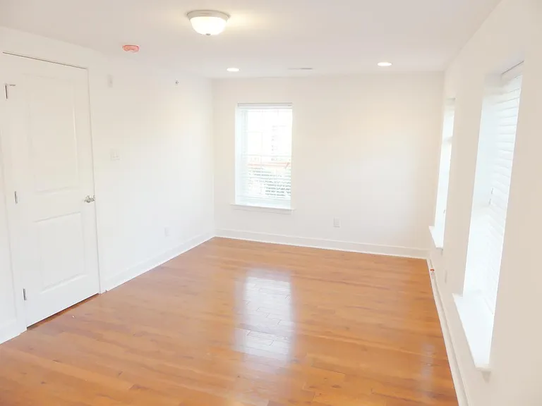 1000 S 2nd St #3 — Photo 9