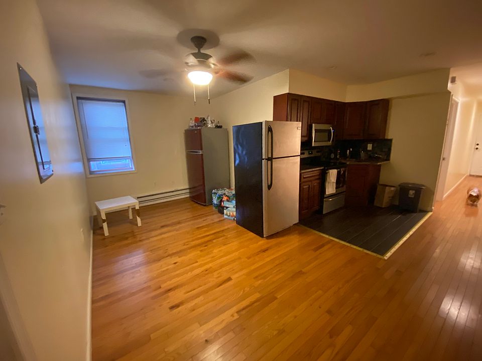 1st image of 408 N 40th St Floor 1