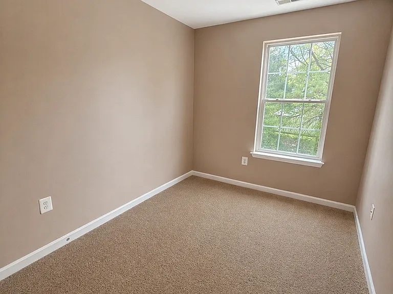 1411 Bonnett Pl #F — Photo 6