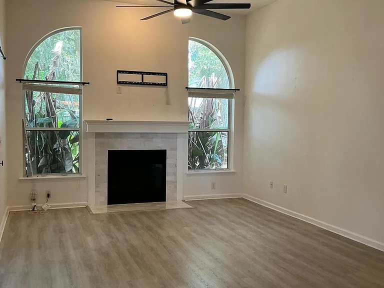 12335 Vine Maple Way — Photo 2
