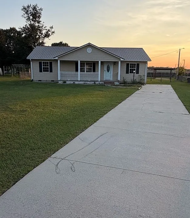 130 Crown Ct