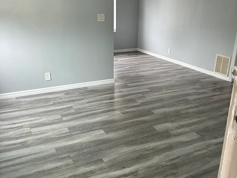 1052 Justin Ave #4 — Photo 10