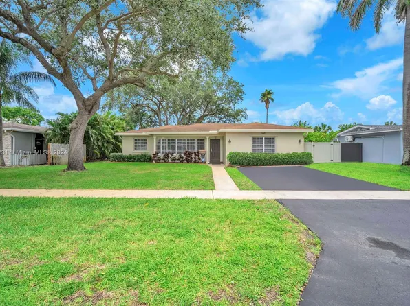 5507 McKinley St, Hollywood, FL 33021