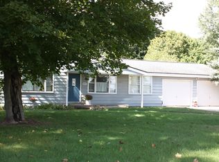 69910 Eisenhower Rd, Sturgis, MI 49091