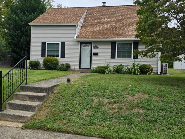 361 W Beech St, Pottstown, PA 19464