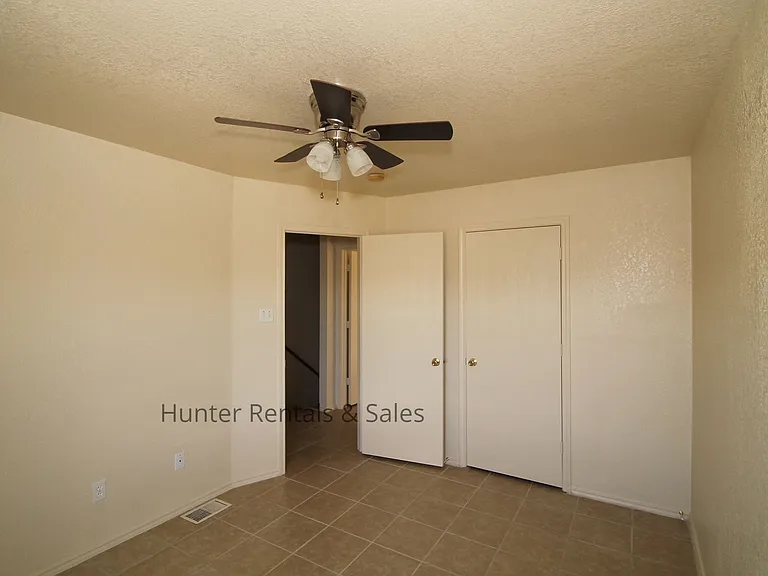 4400A Deek Dr — Photo 7