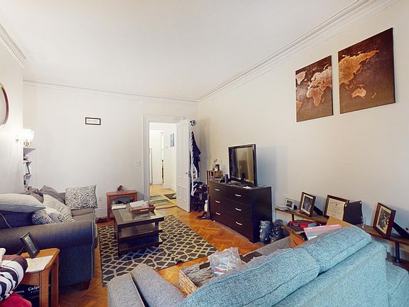 3rd image of 6 Brimmer St APT 1