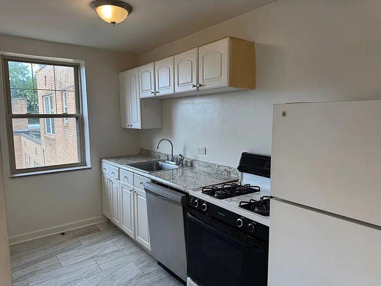5506 Fifth Avenue — Photo 29