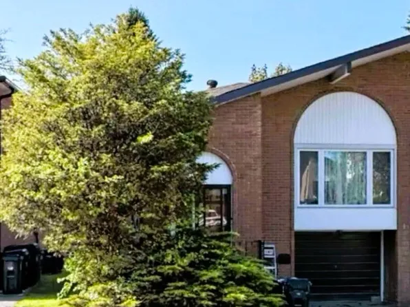 18 Lynch Rd, Toronto, ON M2J 2V5