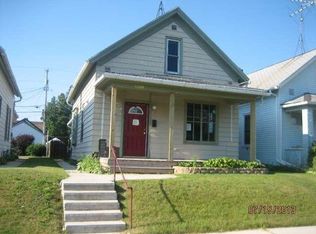 1009 Dillingham Ave, Sheboygan, WI 53081