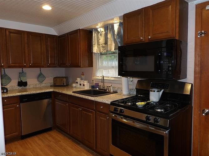 88 E Shore Lake Owassa Rd, Newton, NJ 07860 Zillow