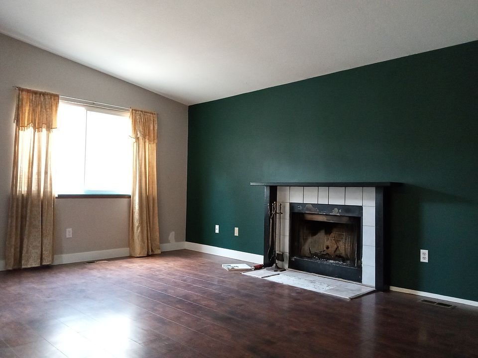 2nd image of 3936 SE 52nd Ave