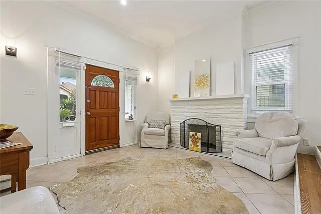 2831 Calhoun St — Photo 10