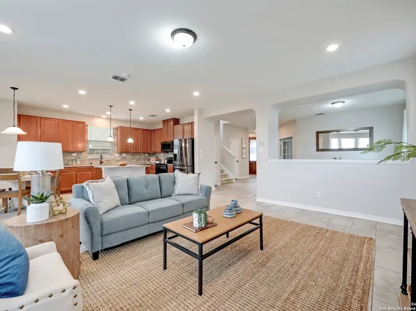 10142 Overlook Canyon, San Antonio, TX 78245