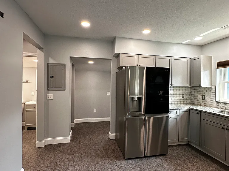 448 Westwood Ave — Photo 11