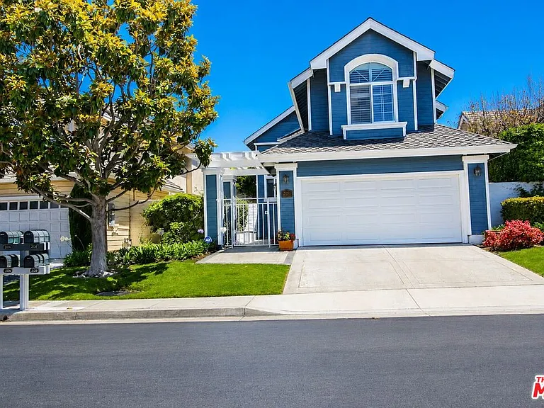 2730 Point Del Mar — Photo 1