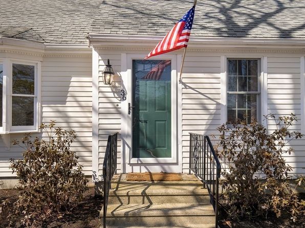 36 Clinton Dr, Yarmouth Port, MA 02675