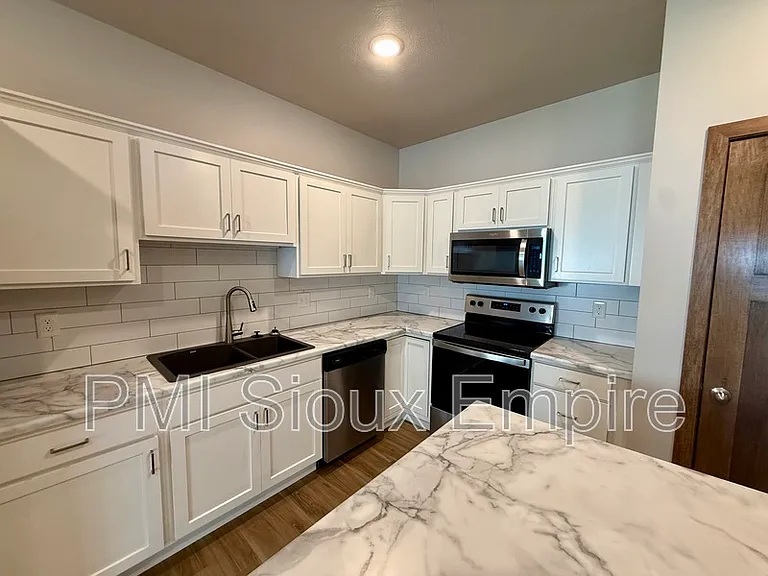 6114 E Copper Pl — Photo 5