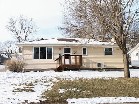 2nd image of 124 22nd St