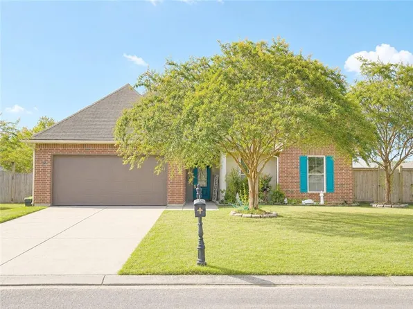 38236 Dolphin Ct, Gonzales, LA 70737