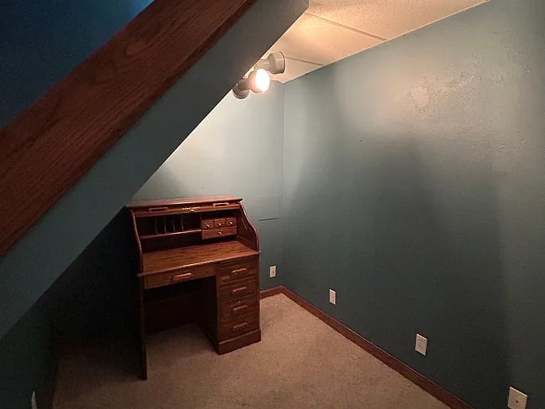 3470 S Hillcrest Dr — Photo 20