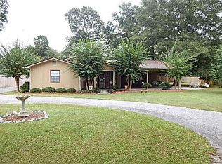 2 Monument Cir, Foxworth, MS 39483