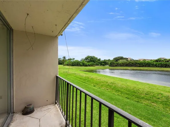 870 NW 87th Ave APT 204, Miami, FL 33172