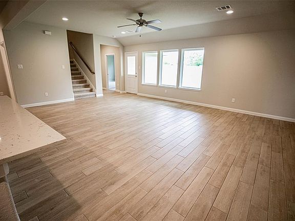 2nd image of 2080 Laurie Darlin Dr