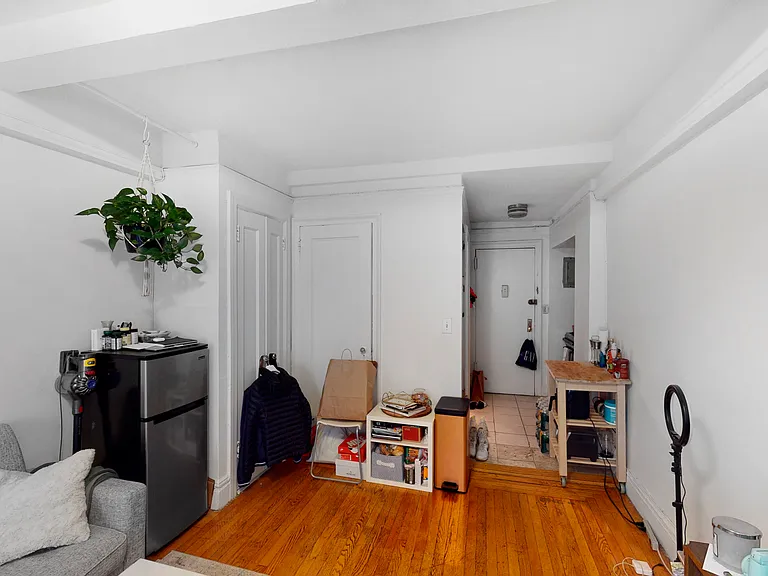 50 W 72nd St #303 — Photo 5