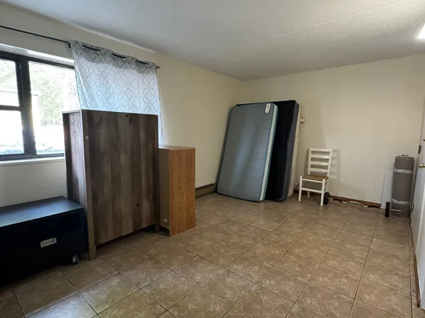 5611 Clover Pl, Ridgewood, NY