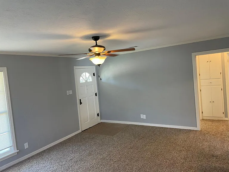 1231 Mary Ellen St — Photo 12