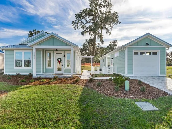 12039 Lakeshore Way, Oxford, FL 34484