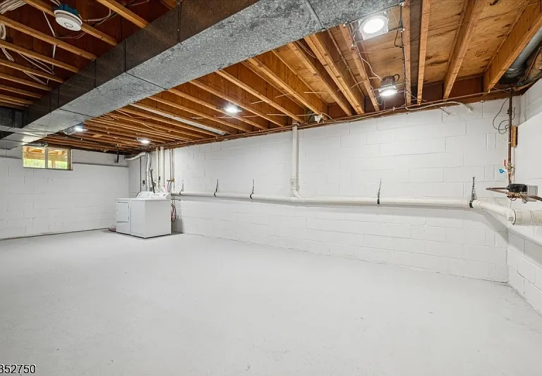907 Wetherburn Ct — Photo 24