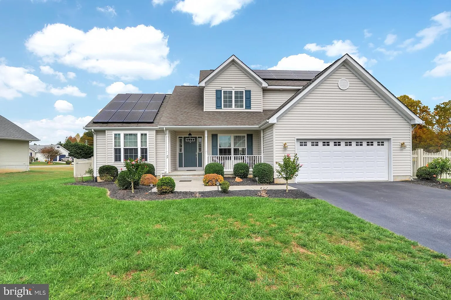 77 India Dr photo 1