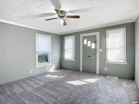 3rd image of 1604 31st St