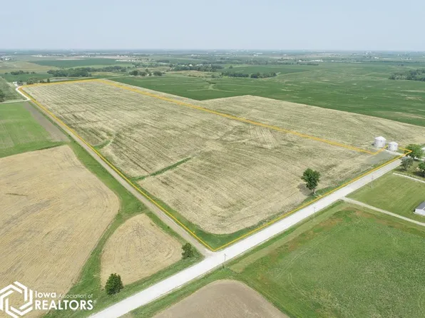 1736 Hemlock Ave, Fairfield, IA 52556