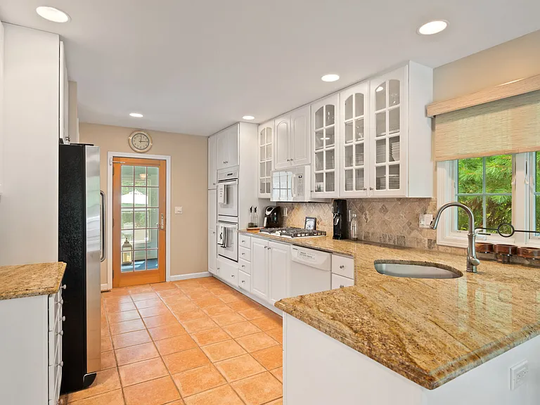 82 Northview Hills Ct — Photo 13