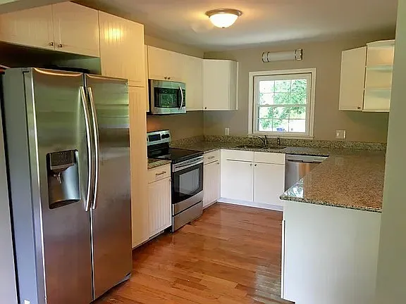 1211 Clearview Dr — Photo 6