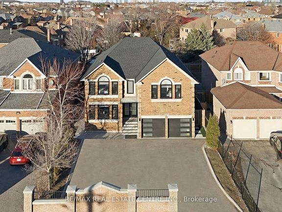 2nd image of 5121 Creditview Rd